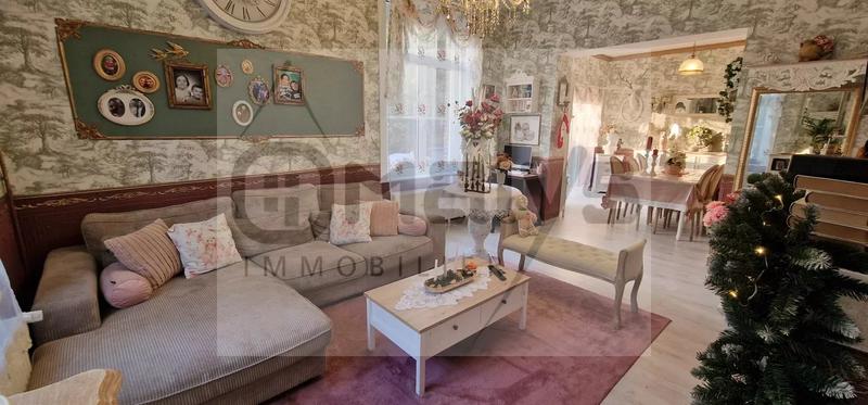 Propriété - 175 m² - 7 pièces