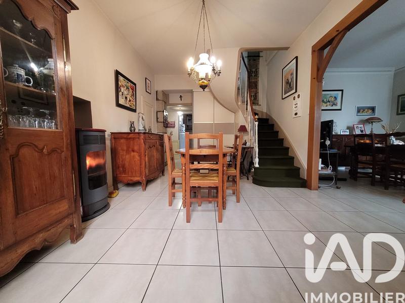 Maison - 104 m² - 7 pièces