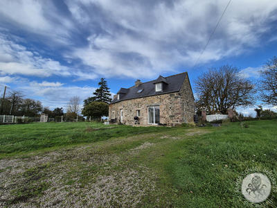 Maison - 98 m² - 4 pièces