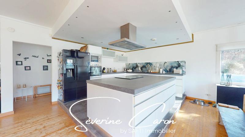 Maison - 155 m² - 6 pièces