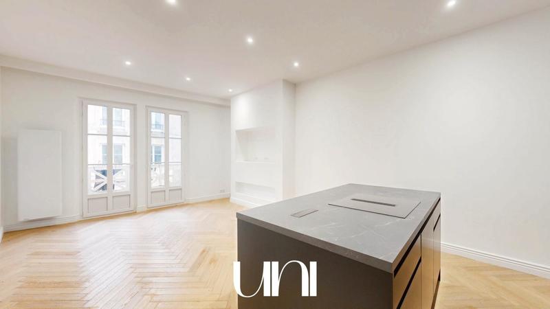 Studio - 33 m² - 2 pièces