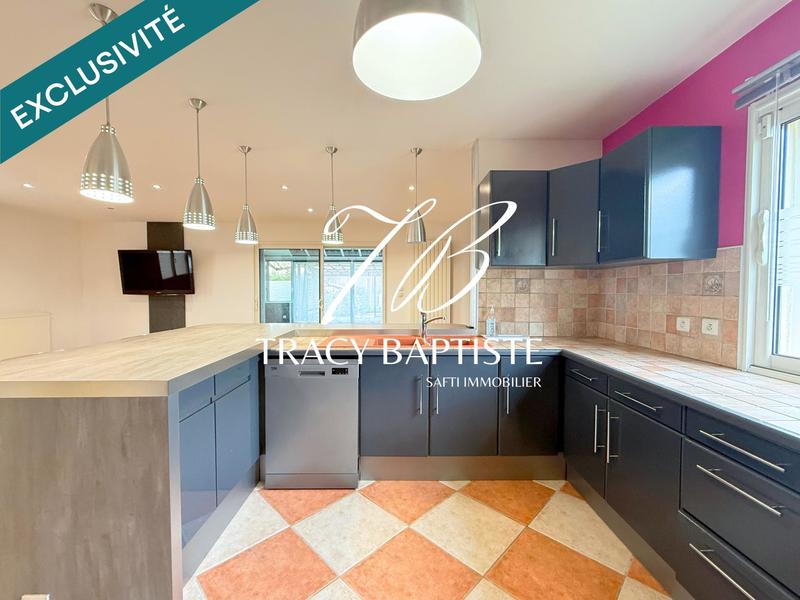 Maison - 143 m² - 6 pièces