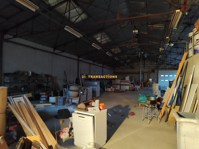 Entrepôt - 600 m²