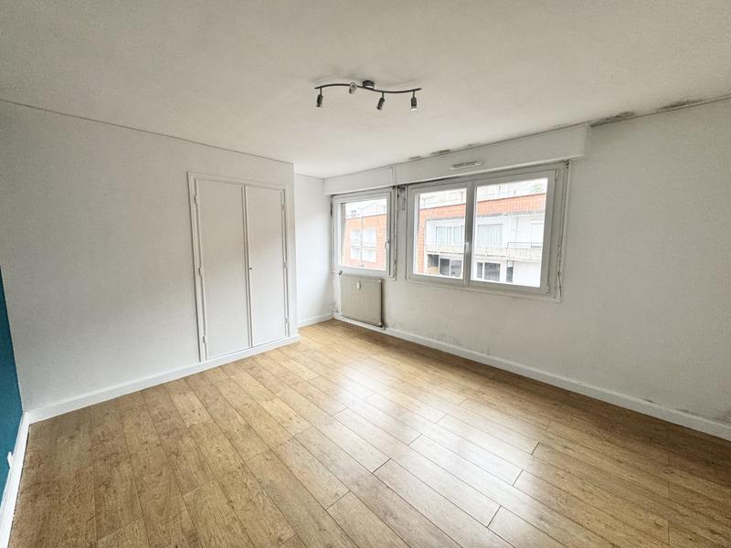 Appartement - 140 m² - 5 pièces