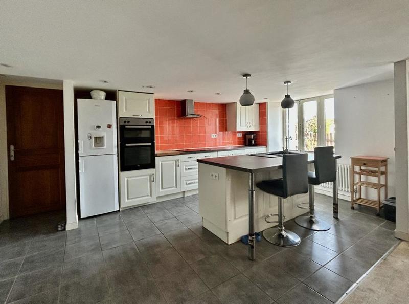 Maison en pierre - 90 m² - 5 pièces