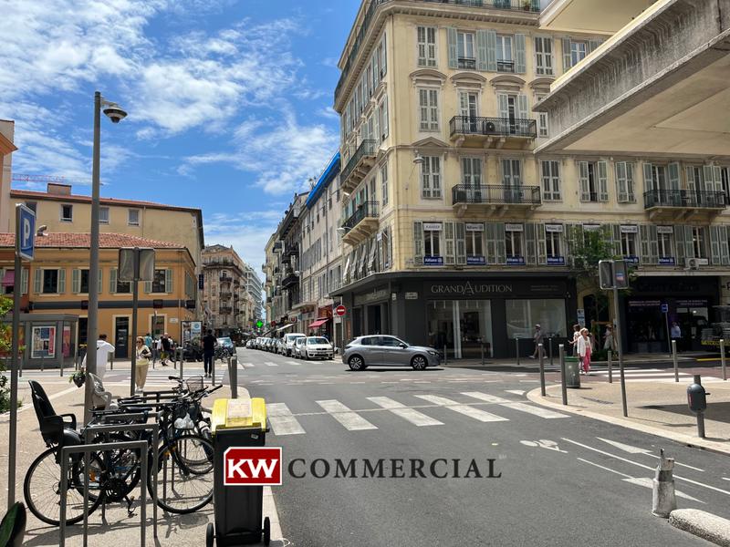 Fonds de commerce - Magasins - 36 m²