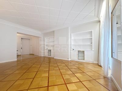 Appartement - 92 m² - 3 pièces
