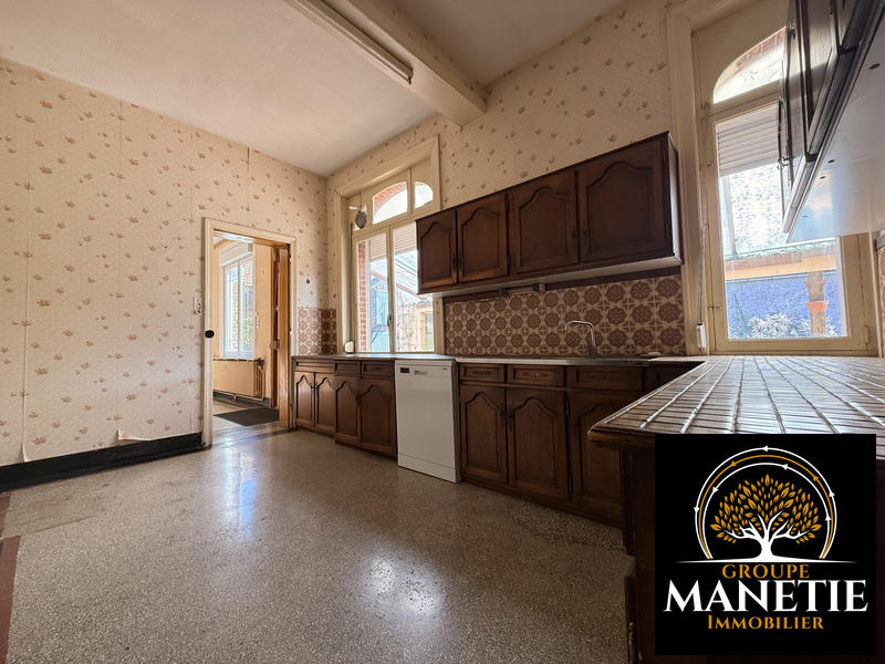 Maison - 207 m² - 6 pièces