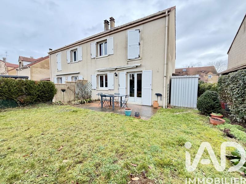 Maison - 90 m² - 5 pièces