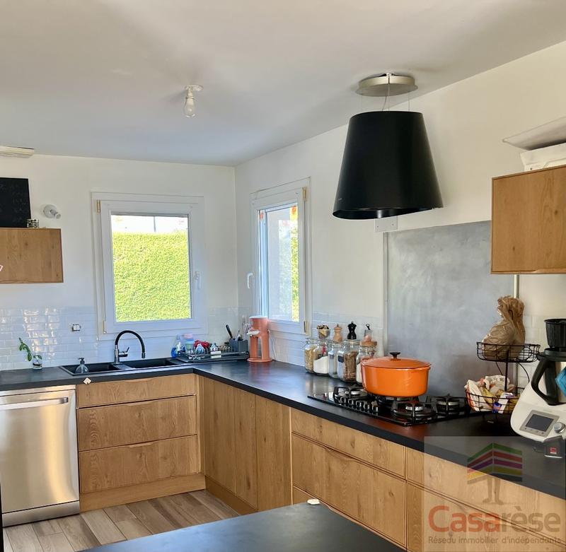 Maison - 143 m² - 5 pièces