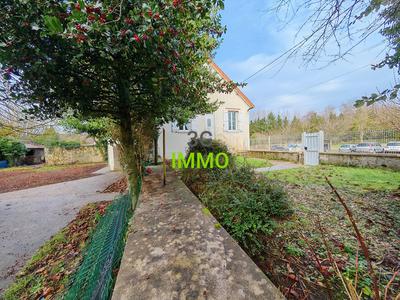 Maison en pierre - 91 m² - 3 pièces