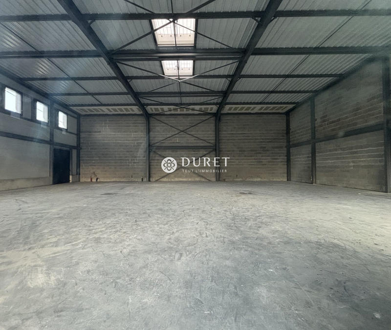 Local commercial - 422 m²