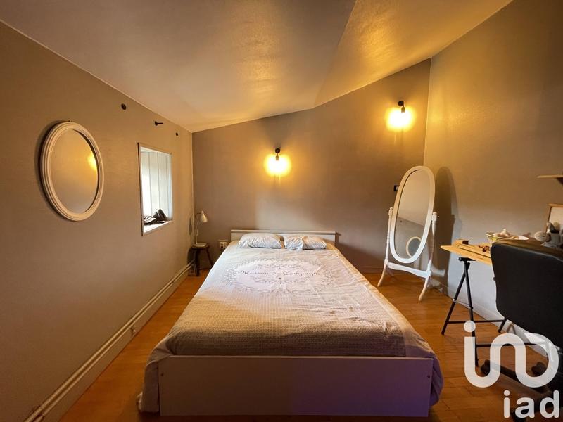 Maison - 201 m² - 6 pièces