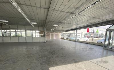 Local commercial - 1 530 m²