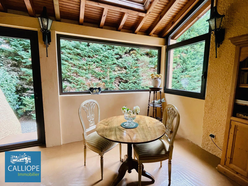 Maison - 208 m² - 8 pièces