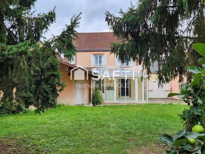 Maison - 122 m² - 6 pièces