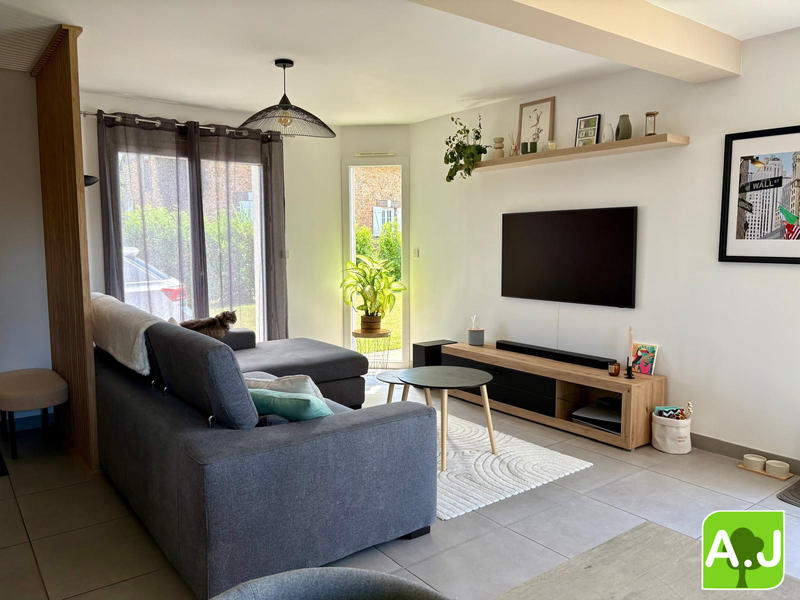 Maison contemporaine - 105 m² - 6 pièces