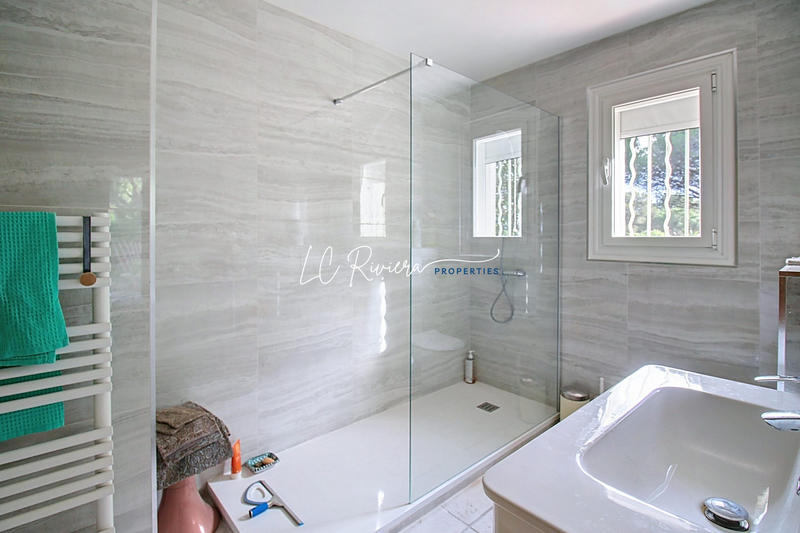 Villa - 165 m² - 6 pièces