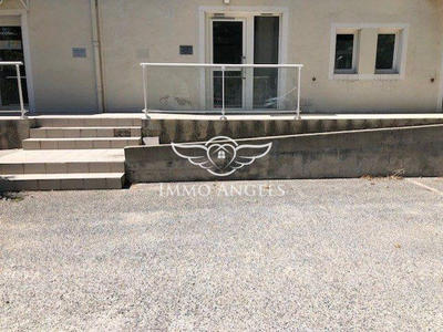 Local commercial - 53 m² - 4 pièces