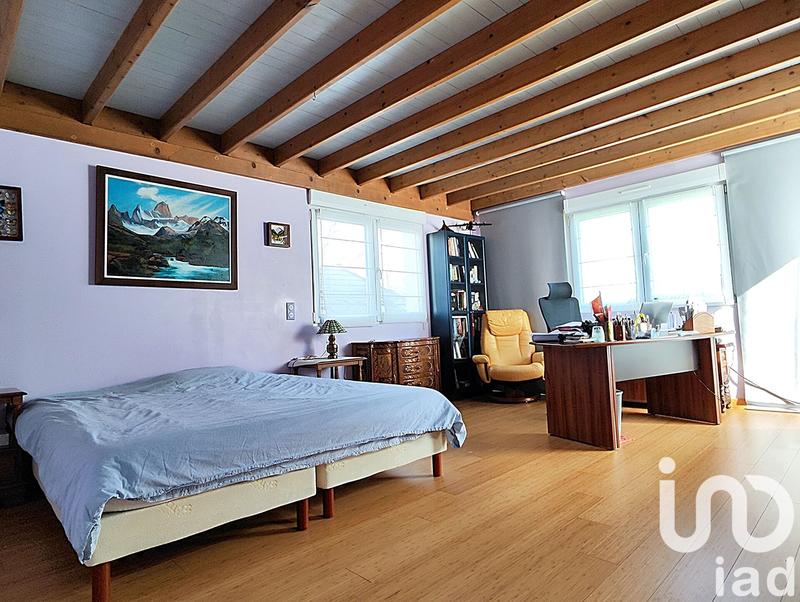 Maison de village - 251 m² - 9 pièces