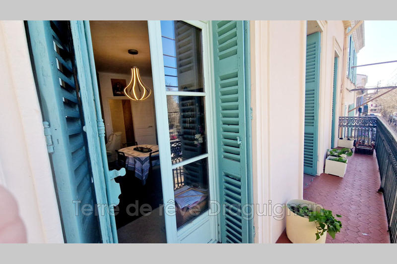 Appartement - 93 m² - 3 pièces