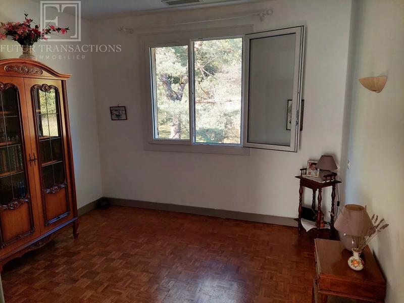 Maison - 158 m² - 9 pièces