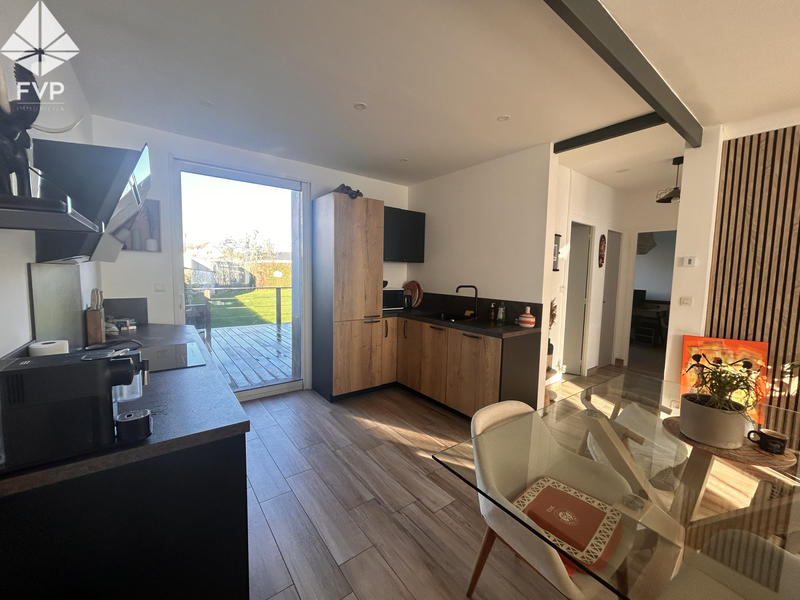 Maison - 96 m² - 6 pièces