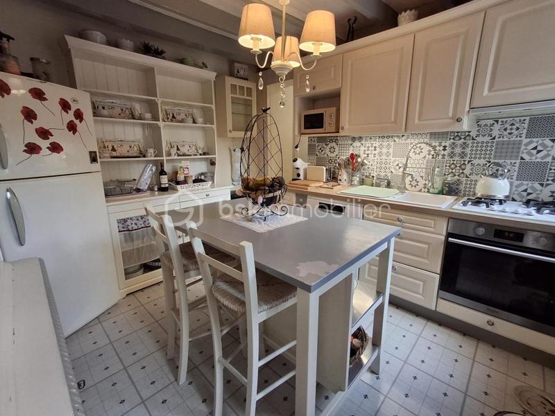 Maison - 92 m² - 5 pièces