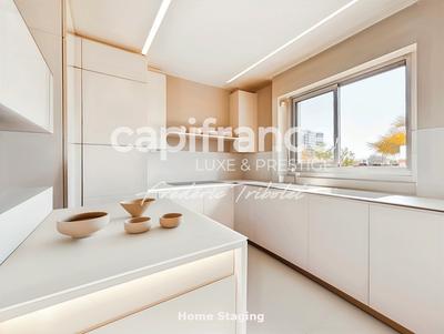 Appartement - 80 m² - 4 pièces