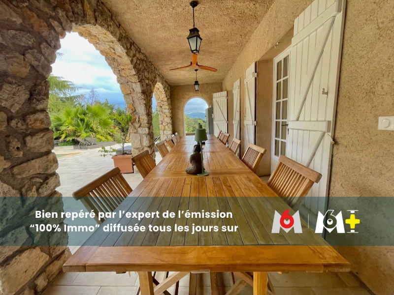 Maison - 345 m² - 9 pièces