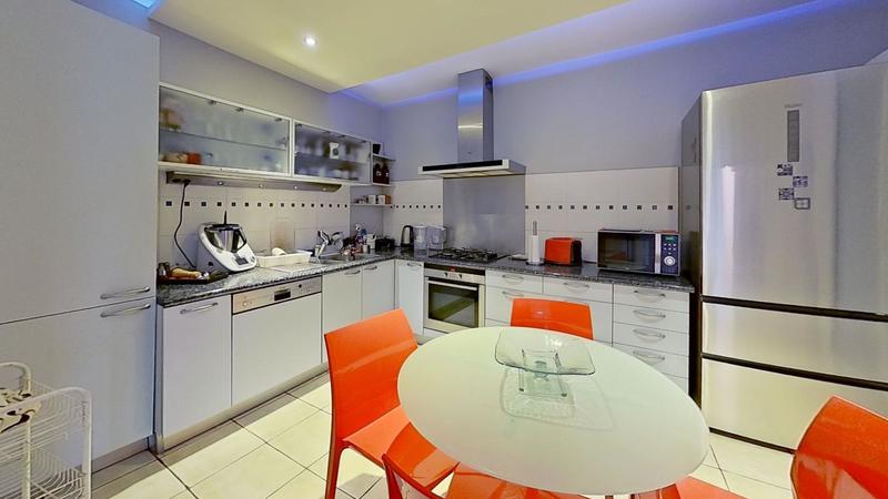 Appartement - 116 m² - 3 pièces