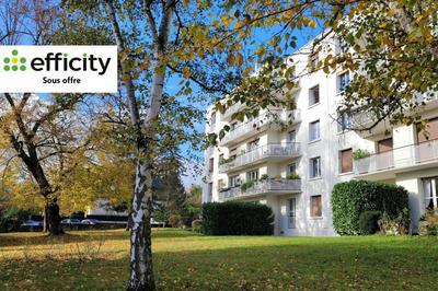 Appartement - 77 m² - 3 pièces