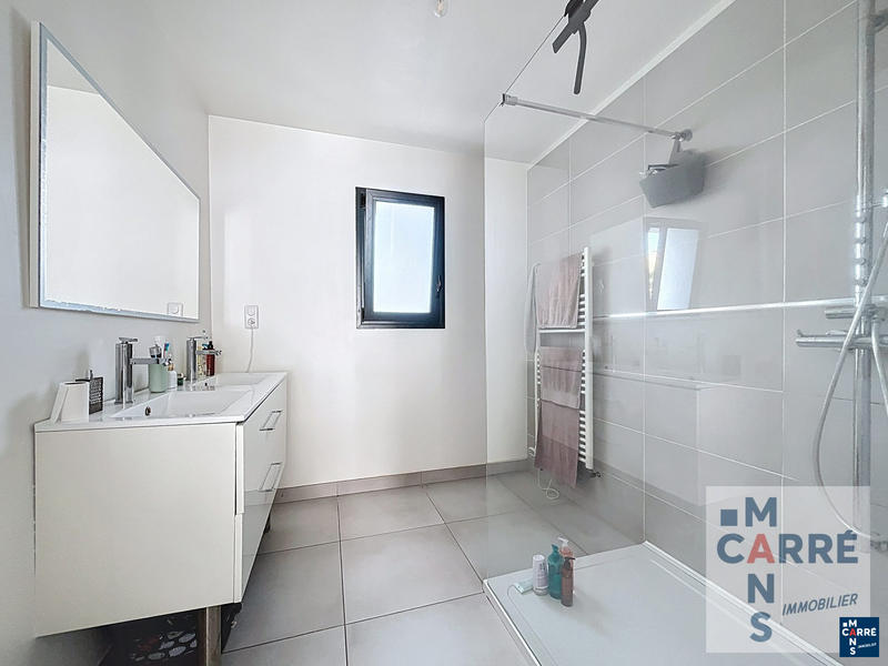 Maison contemporaine - 170 m² - 7 pièces