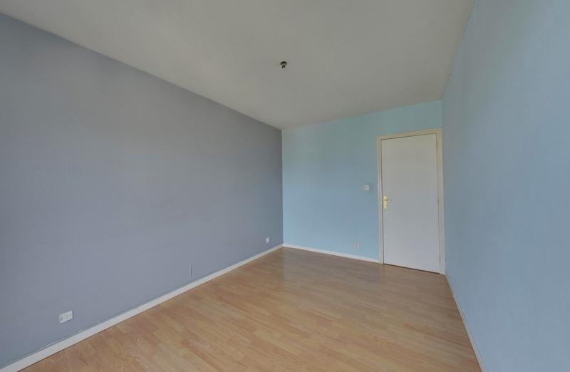 Appartement - 100 m² - 4 pièces