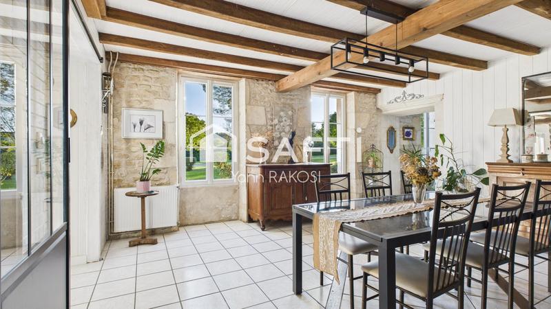 Maison - 292 m² - 8 pièces