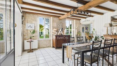 Maison - 292 m² - 8 pièces