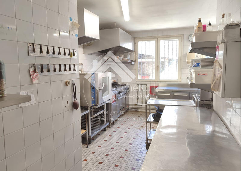 Fonds de commerce - Magasins - 200 m²