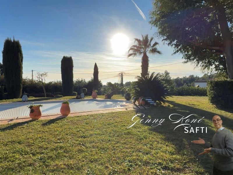 Maison - 184 m² - 7 pièces