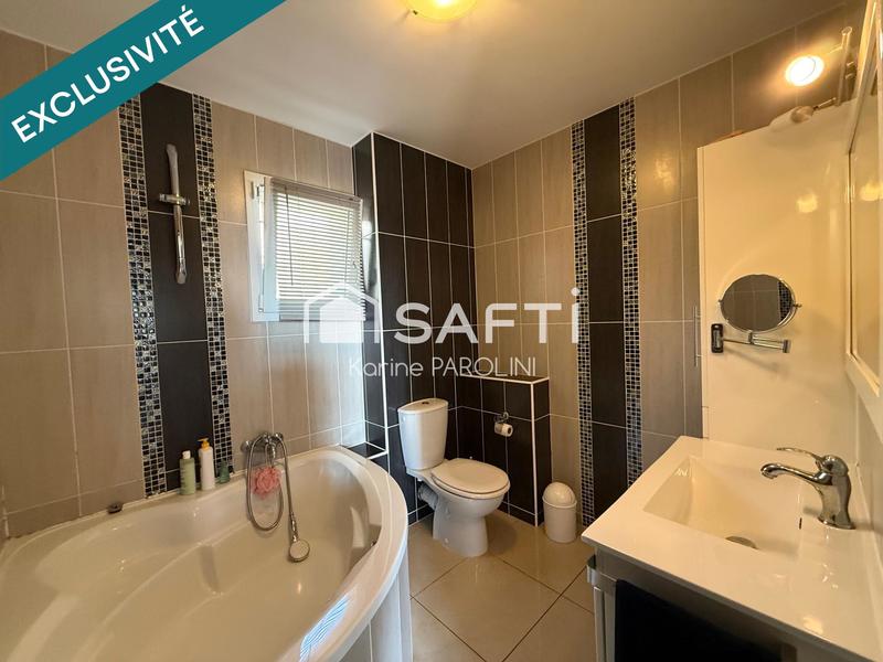 Villa - 167 m² - 6 pièces