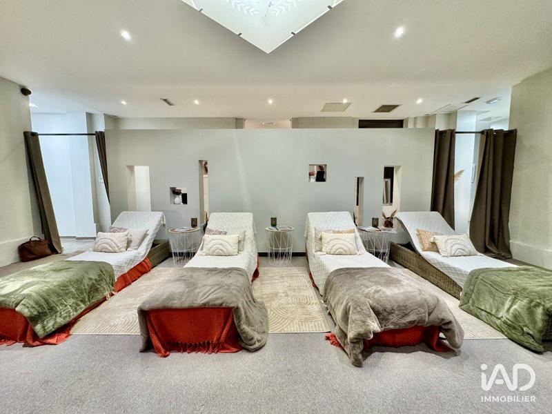 Local commercial - 221 m²