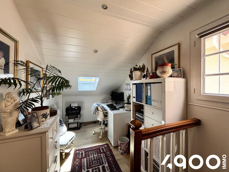 Maison - 92 m² - 6 pièces