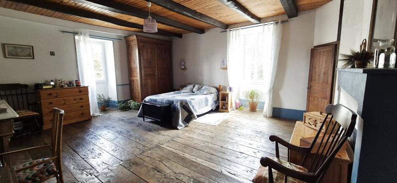 Propriété - 229 m² - 7 pièces