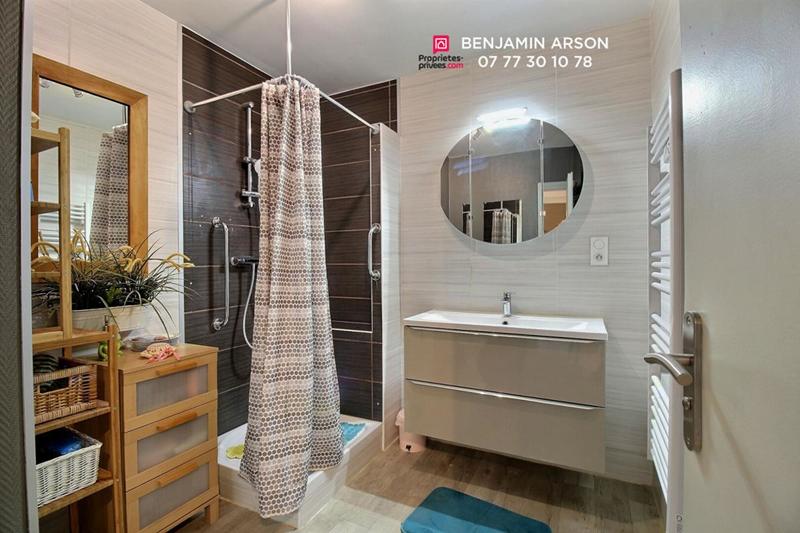 Appartement - 65 m² - 2 pièces