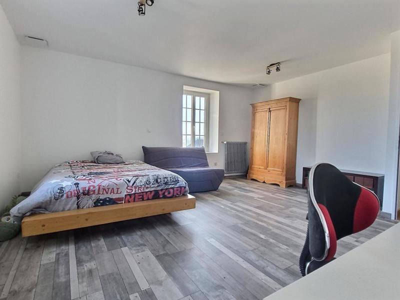 Maison - 180 m² - 9 pièces