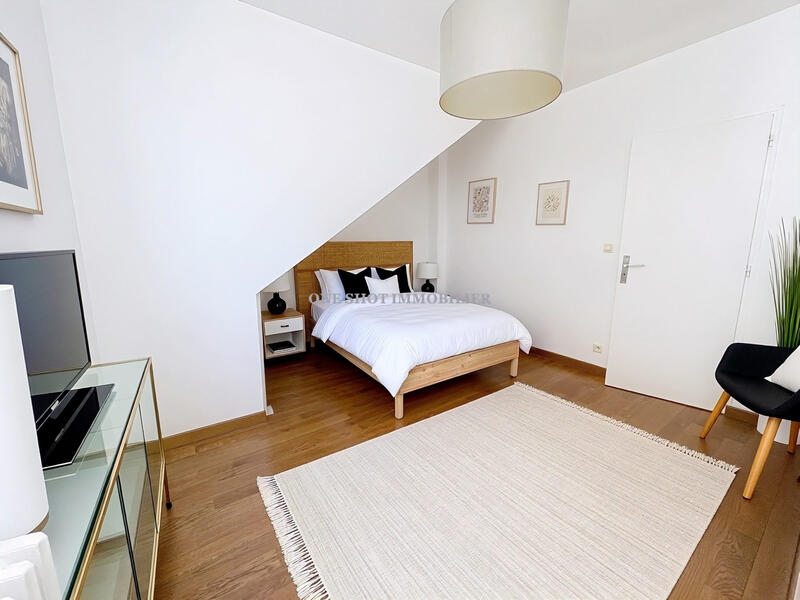 Appartement - 155 m² - 5 pièces