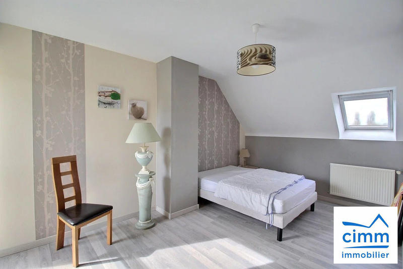 Maison traditionnelle - 127 m² - 7 pièces