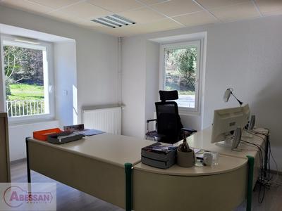 Propriété - 309 m² - 14 pièces