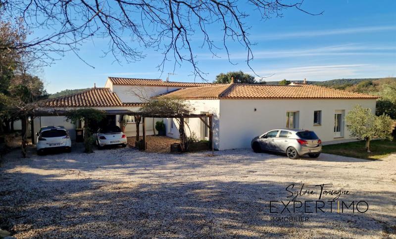 Maison - 212 m² - 6 pièces