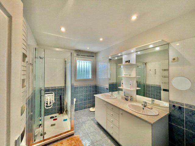 Maison d'architecte - 144 m² - 4 pièces