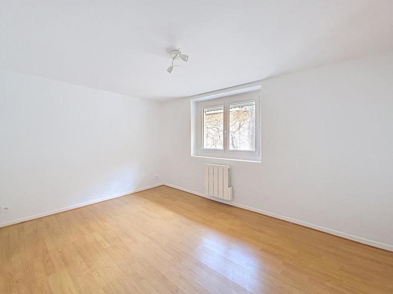 Appartement - 100 m² - 4 pièces